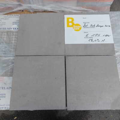 LOT 17 - 30x30